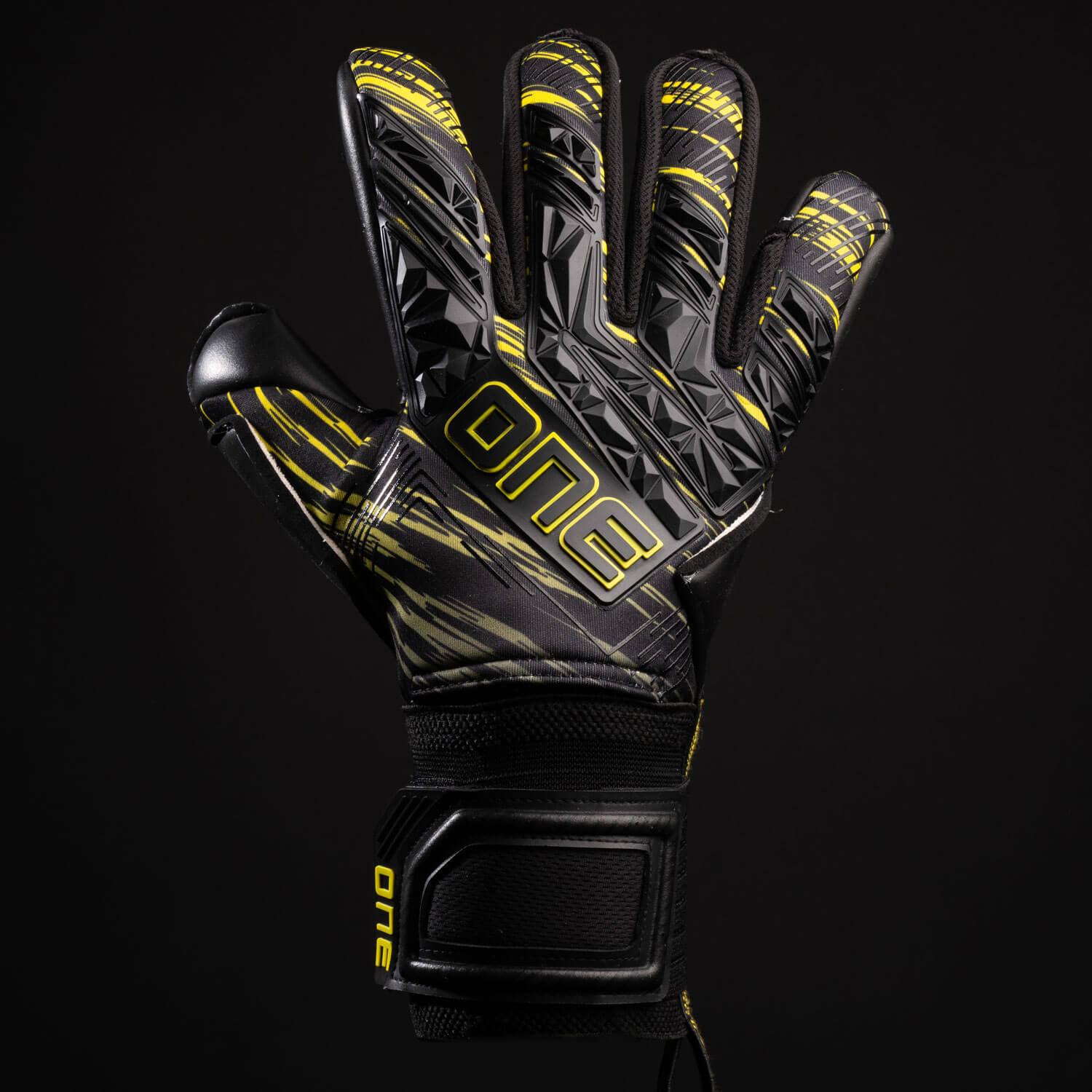 Glu pro cheap goalkeeper gloves