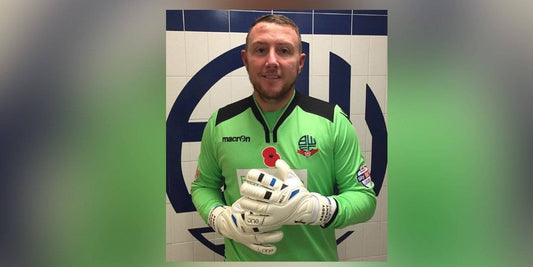 Paddy Kenny Signs with The One Glove Company